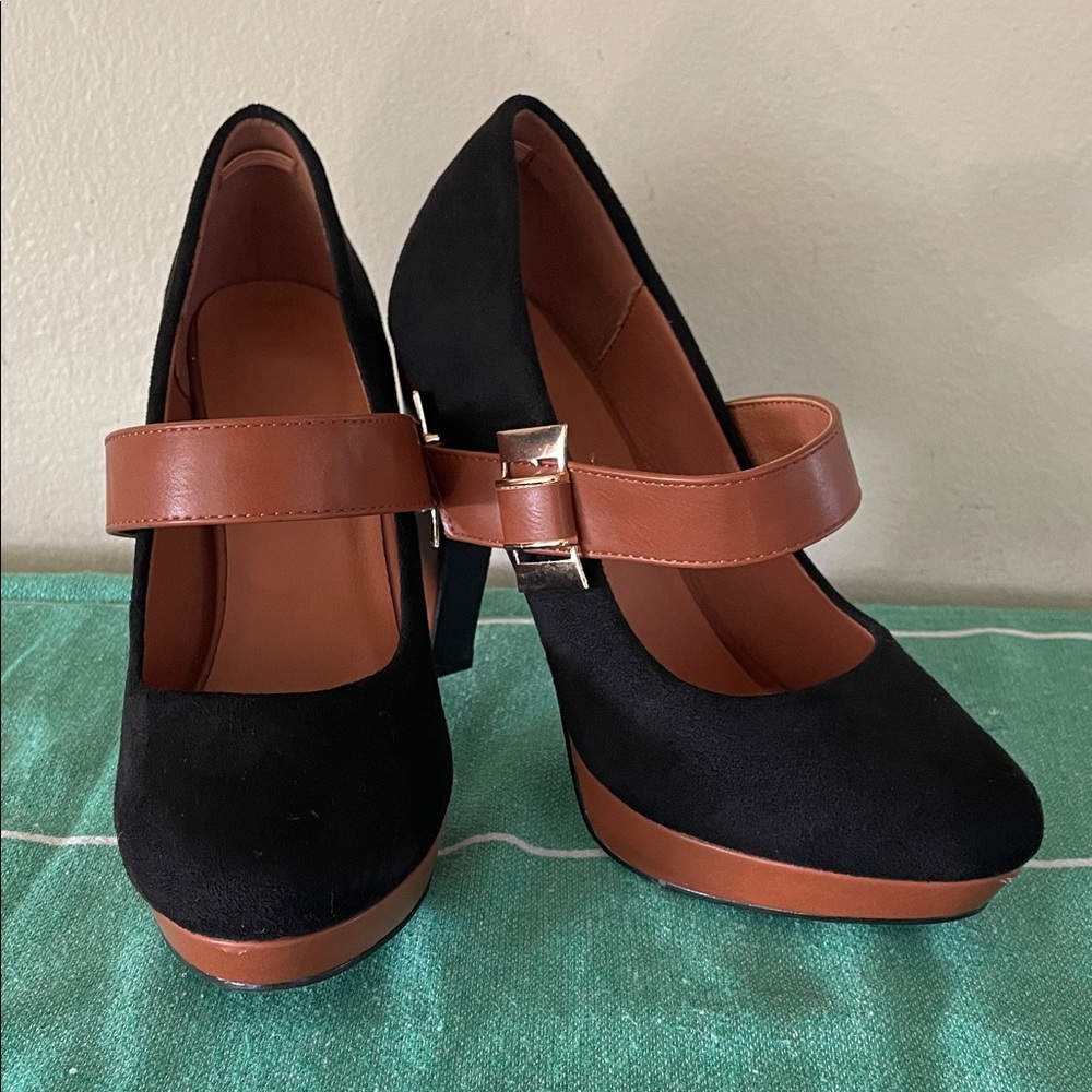 Elegant Black and Brown Women's Heels